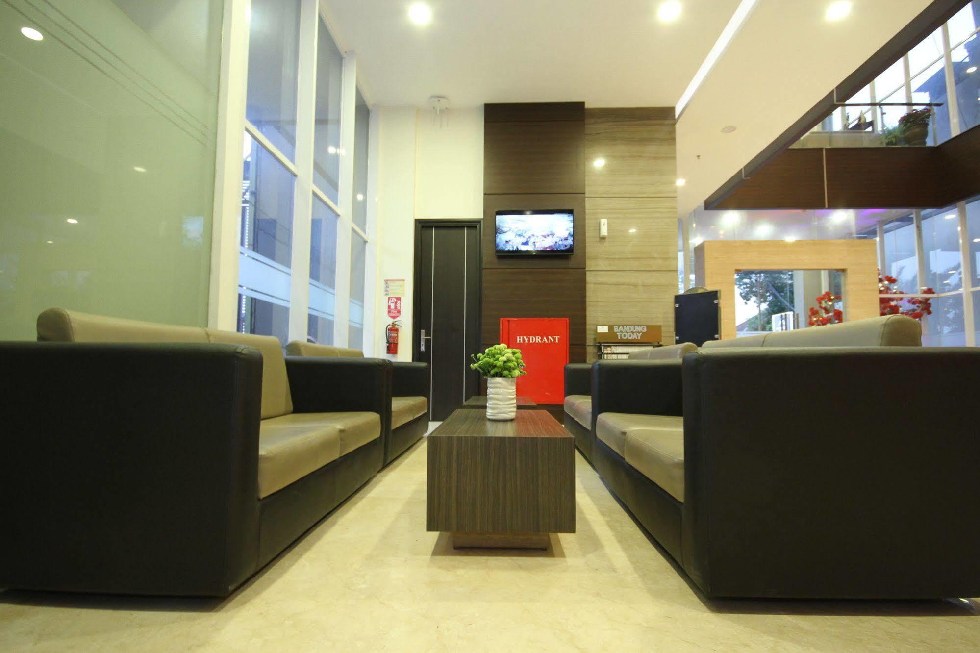 Atlantic City Hotel Bandung Exterior foto